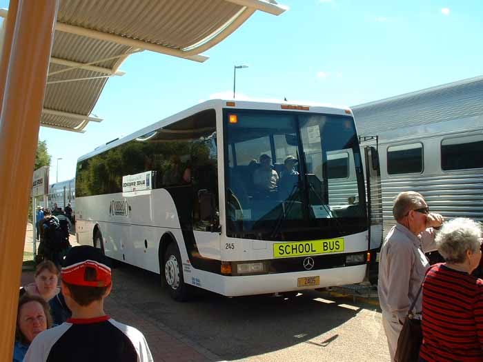 Cobb & Co Mercedes Benz OH1621 Autobus 245